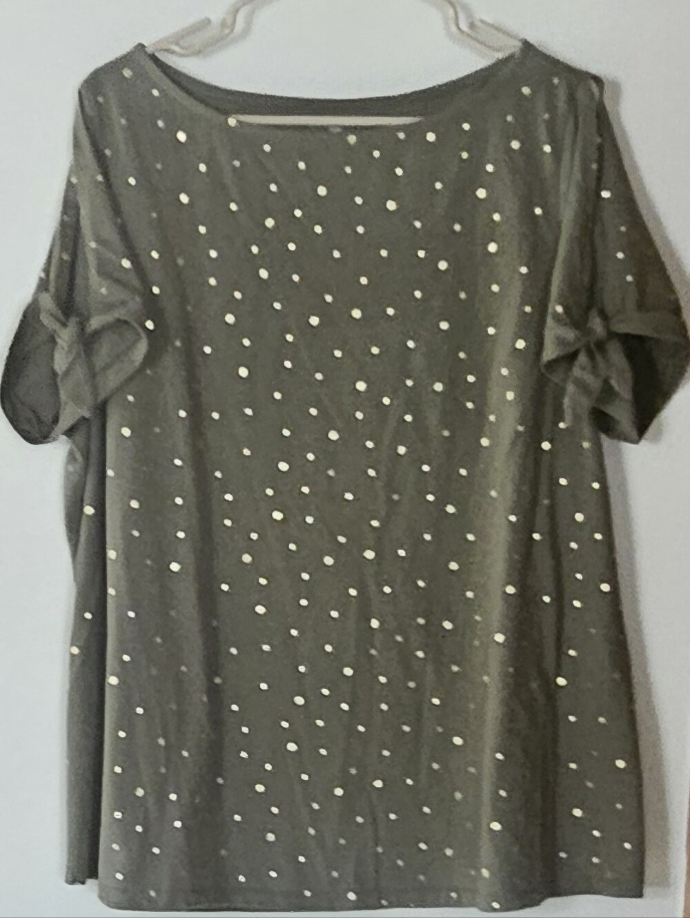18-20 Lane Bryant Olive Green Polka Dot T-Shirt- Tie Sleeves - Polka Dots